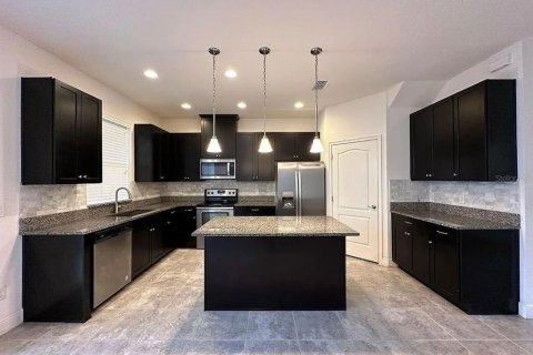 Снять в аренду таунхаус в Орландо, Флорида 3 комнаты, 115.85м2, № 1917454 - фото 4