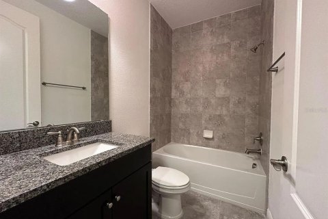 Снять в аренду таунхаус в Орландо, Флорида 3 комнаты, 115.85м2, № 1917454 - фото 17