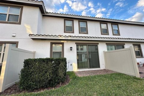 Снять в аренду таунхаус в Орландо, Флорида 3 комнаты, 115.85м2, № 1917454 - фото 23