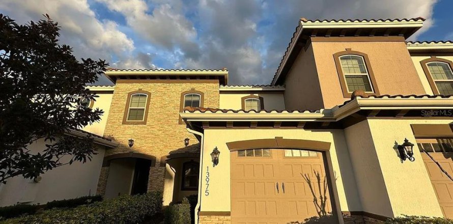 Townhouse in Orlando, Florida 3 bedrooms, 115.85 sq.m. № 1917454