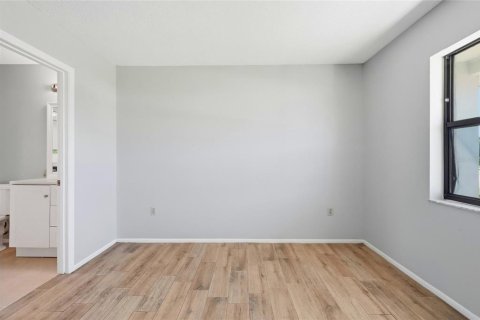 House in Venice, Florida 2 bedrooms, 117.24 sq.m. № 2393851 - photo 19