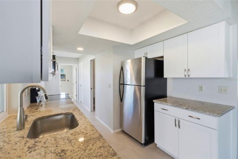 House in Venice, Florida 2 bedrooms, 117.24 sq.m. № 2393851 - photo 7