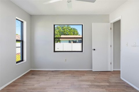 House in Venice, Florida 2 bedrooms, 117.24 sq.m. № 2393851 - photo 20
