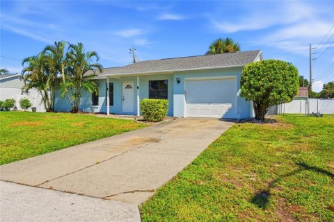 House in Venice, Florida 2 bedrooms, 117.24 sq.m. № 2393851 - photo 5
