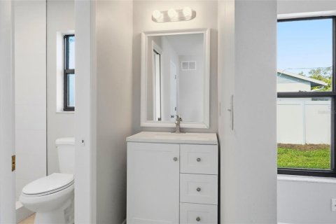 House in Venice, Florida 2 bedrooms, 117.24 sq.m. № 2393851 - photo 22