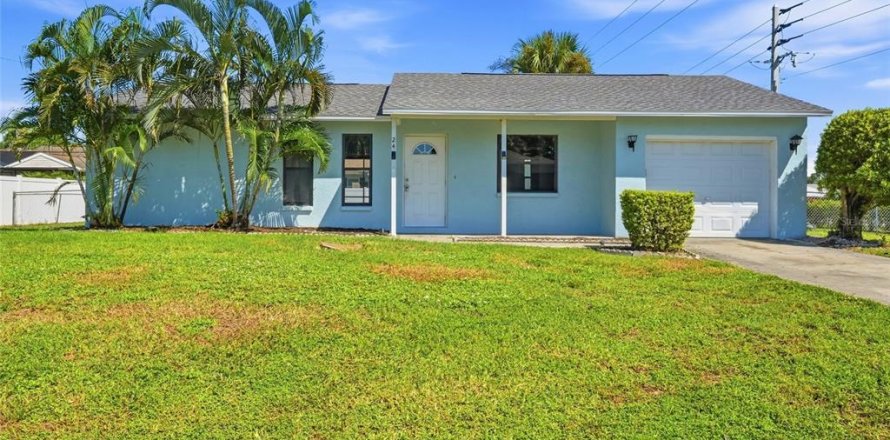 House in Venice, Florida 2 bedrooms, 117.24 sq.m. № 2393851