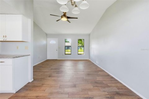 House in Venice, Florida 2 bedrooms, 117.24 sq.m. № 2393851 - photo 28