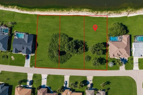 Terreno en venta en Punta Gorda, Florida № 2236463 - foto 2
