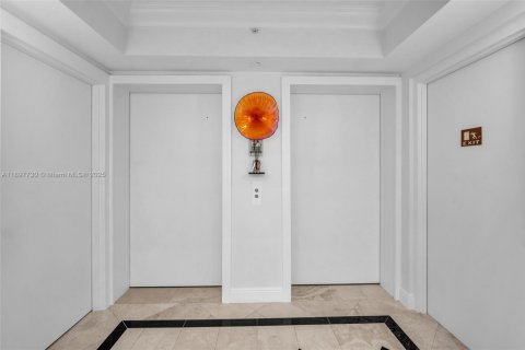 Condo in Fort Lauderdale, Florida, 3 bedrooms  № 1949394 - photo 22