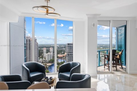 Condo in Fort Lauderdale, Florida, 3 bedrooms  № 1949394 - photo 6