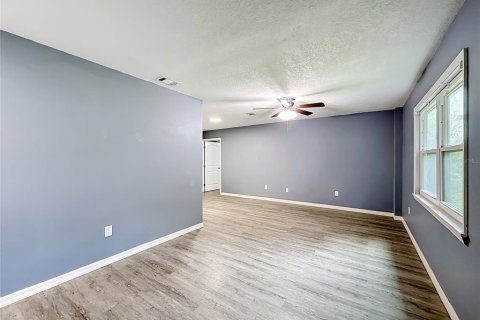 Casa en venta en Lake Panasoffkee, Florida, 3 dormitorios, 143.81 m2 № 2284313 - foto 3