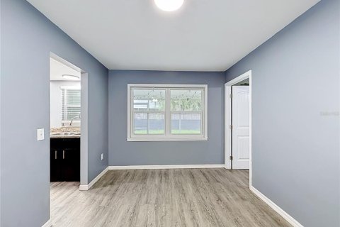 Casa en venta en Lake Panasoffkee, Florida, 3 dormitorios, 143.81 m2 № 2284313 - foto 6