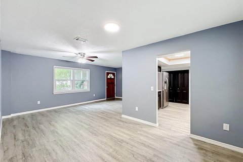 Casa en venta en Lake Panasoffkee, Florida, 3 dormitorios, 143.81 m2 № 2284313 - foto 7