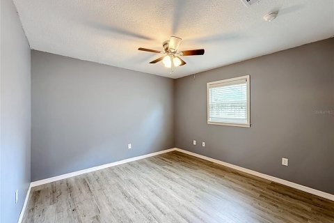 Casa en venta en Lake Panasoffkee, Florida, 3 dormitorios, 143.81 m2 № 2284313 - foto 17