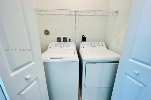 Townhouse in Port St. Lucie, Florida 3 bedrooms, 151.9 sq.m. № 2069440 - photo 22