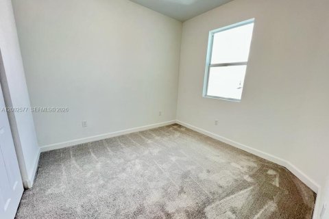 Townhouse in Port St. Lucie, Florida 3 bedrooms, 151.9 sq.m. № 2069440 - photo 12