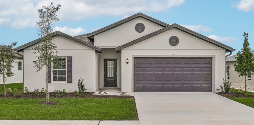 Royal Highlands by LGI Homes à Weeki Wachee, Floride № 392665
