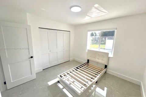 Villa ou maison à vendre à Davie, Floride: 4 chambres, 193.52 m2 № 1932620 - photo 10