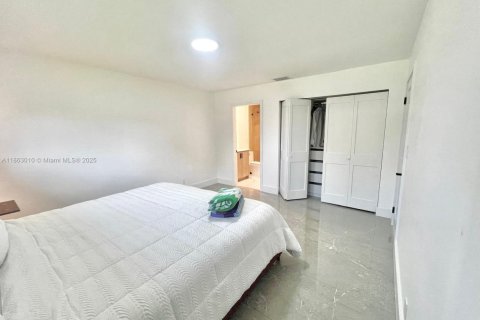 Villa ou maison à vendre à Davie, Floride: 4 chambres, 193.52 m2 № 1932620 - photo 7