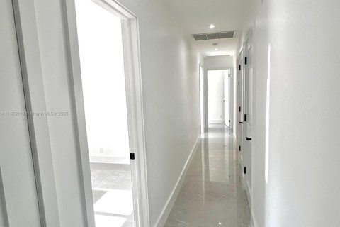 Villa ou maison à vendre à Davie, Floride: 4 chambres, 193.52 m2 № 1932620 - photo 5