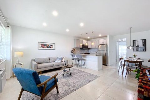 Купить кондоминиум в Уэст-Палм-Бич, Флорида 3 комнаты, 52.95м2, № 2177056 - фото 5