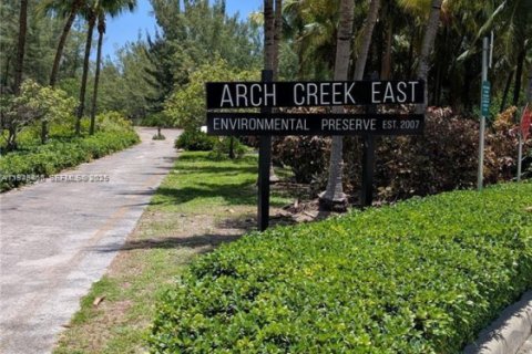 Copropriété à louer à North Miami, Floride: 1 chambre, 69.12 m2 № 1977442 - photo 18