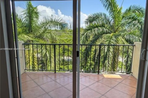 Copropriété à louer à North Miami, Floride: 1 chambre, 69.12 m2 № 1977442 - photo 8
