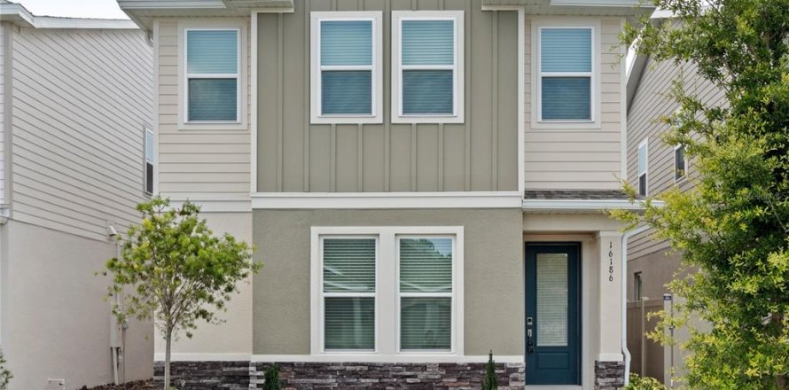 House in Winter Garden, Florida 4 bedrooms, 227.15 sq.m. № 2147547