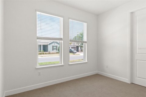 House in Winter Garden, Florida 4 bedrooms, 227.15 sq.m. № 2147547 - photo 30