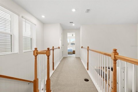 House in Winter Garden, Florida 4 bedrooms, 227.15 sq.m. № 2147547 - photo 27