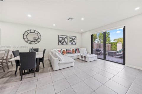 Купить таунхаус в Хомстед, Флорида 3 спальни, 142.14м2, № 1984533 - фото 9