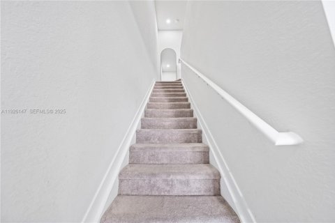 Купить таунхаус в Хомстед, Флорида 3 спальни, 142.14м2, № 1984533 - фото 11