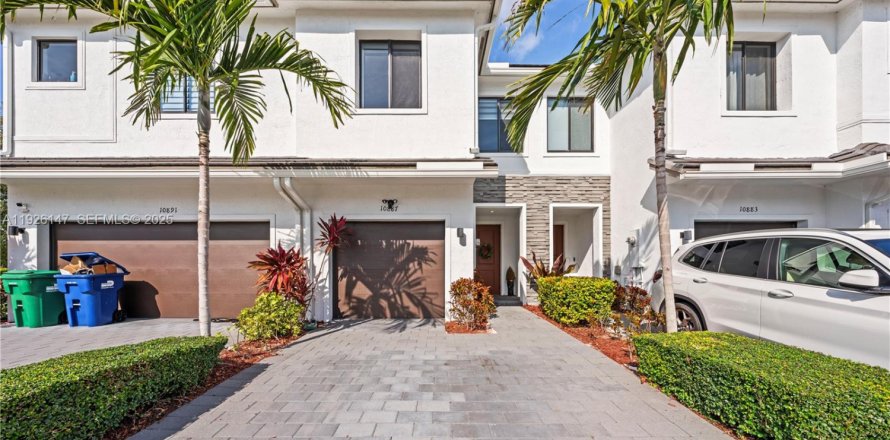 Таунхаус в Хомстед, Флорида 3 спальни, 142.14м2 № 1984533