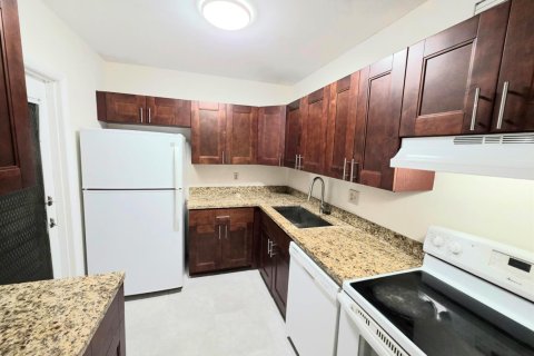 Condo in Boca Raton, Florida, 2 bedrooms  № 2088342 - photo 3