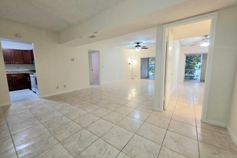 Condo in Boca Raton, Florida, 2 bedrooms  № 2088342