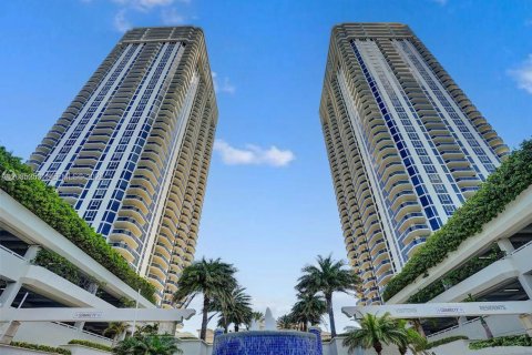 Copropriété à louer à Miami Beach, Floride: 2 chambres, 144 m2 № 2253605 - photo 15