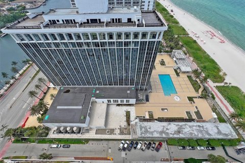 Copropriété à louer à Miami Beach, Floride: 2 chambres, 144 m2 № 2253605 - photo 2