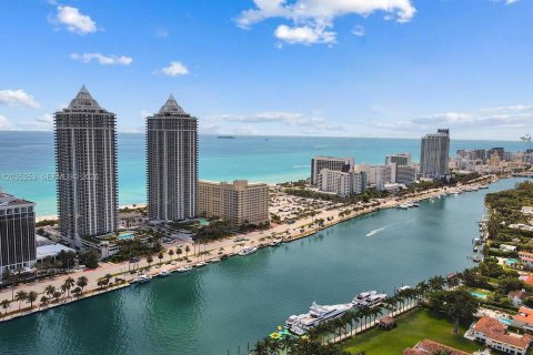 Copropriété à louer à Miami Beach, Floride: 2 chambres, 144 m2 № 2253605 - photo 16
