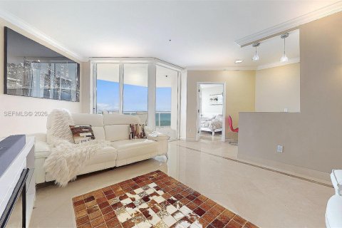 Copropriété à louer à Miami Beach, Floride: 2 chambres, 144 m2 № 2253605 - photo 28