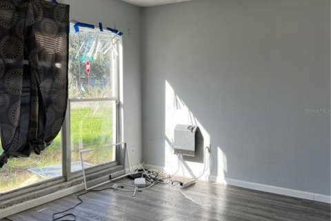 House in New Port Richey, Florida 3 bedrooms, 80.27 sq.m. № 1898428 - photo 10