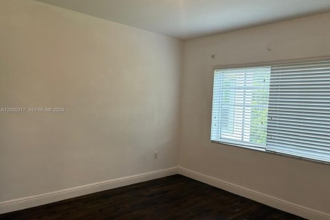 Condominio en venta en Miami Shores, Florida, 2 dormitorios, 73.3 m2 № 2066857 - foto 10