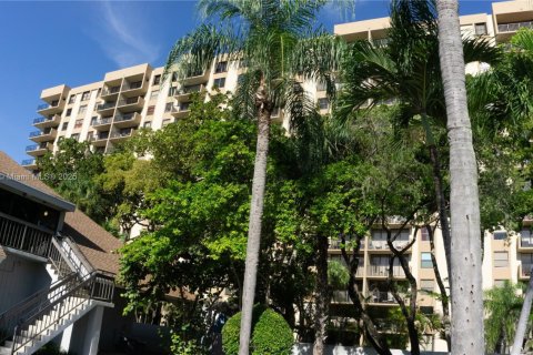 Condominio en venta en North Miami, Florida, 2 dormitorios, 117.06 m2 № 1962695 - foto 3