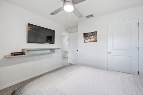 House in Ocala, Florida 4 bedrooms, 169.73 sq.m. № 2151237 - photo 19