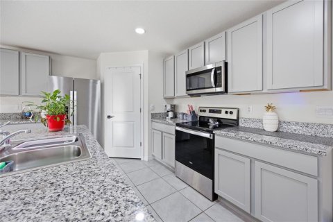 House in Ocala, Florida 4 bedrooms, 169.73 sq.m. № 2151237 - photo 7
