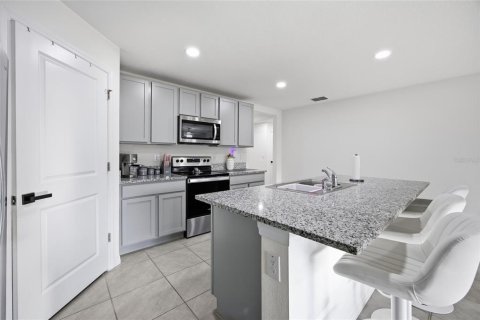 House in Ocala, Florida 4 bedrooms, 169.73 sq.m. № 2151237 - photo 8