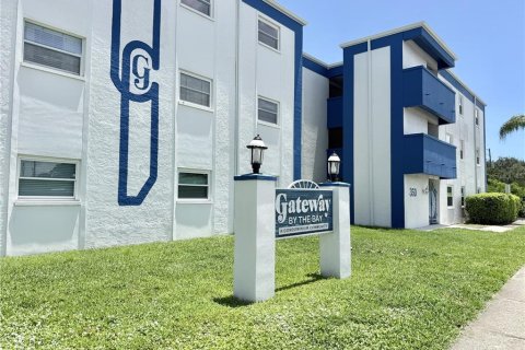 Copropriété à louer à Saint Petersburg, Floride: 2 chambres, 99.87 m2 № 2427162 - photo 26