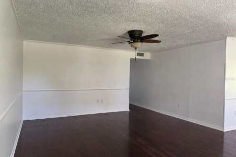 Copropriété à louer à Saint Petersburg, Floride: 2 chambres, 99.87 m2 № 2427162 - photo 3