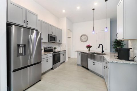 Casa en alquiler en Palmetto, Florida, 4 dormitorios, 176.33 m2 № 1914022 - foto 8