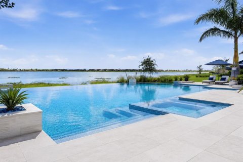 Villa ou maison à vendre à Punta Gorda, Floride: 4 chambres, 317.54 m2 № 2237338 - photo 4