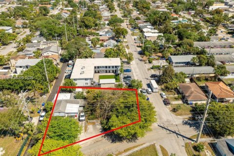 Immobilier commercial à vendre à Hollywood, Floride: 149.94 m2 № 2062468 - photo 9